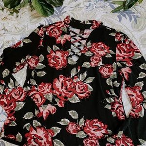 roses turtleneck